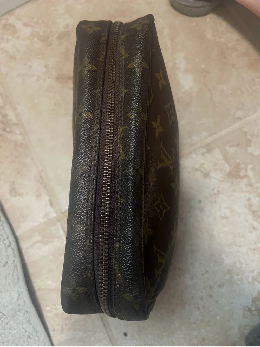 Louis Vuitton Trousse 28